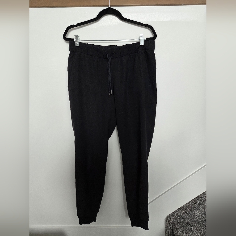 Lululemon | On The Fly Jogger